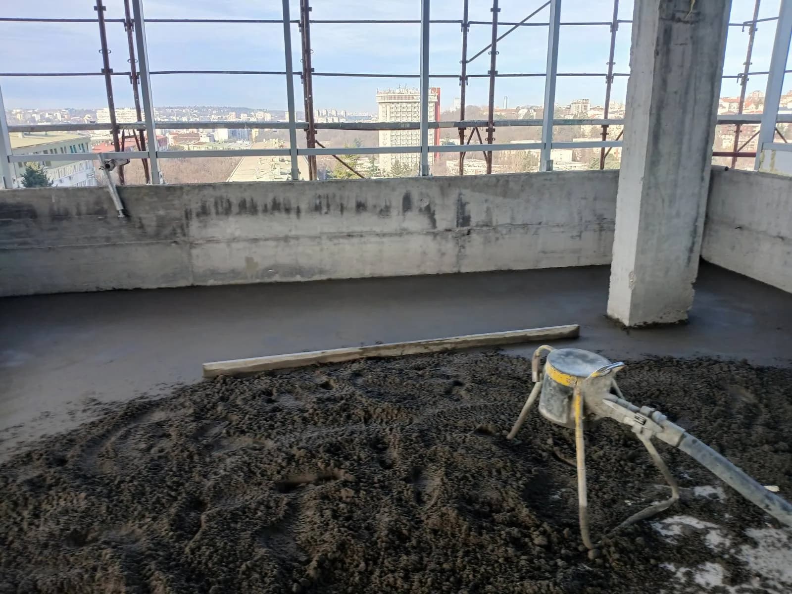 Izrada mašinske košuljice Novi Sad - ravnajući sloj za sve vrste poda Izrada mašinske košuljice Novi Sad - ravnajući sloj za sve vrste poda